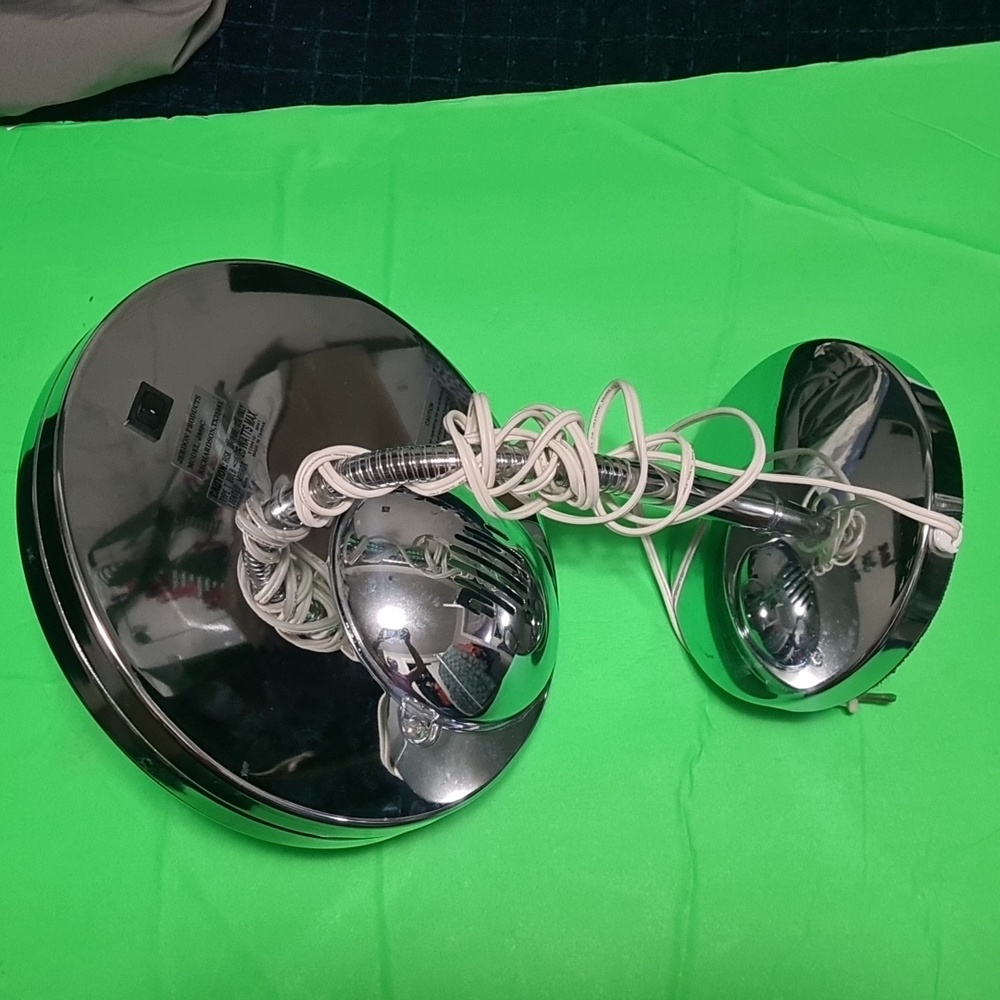 Magnifying Make Up Mirror with light portable lamp